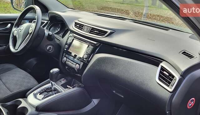 Коричневий Ніссан Кашкай, об'ємом двигуна 1.6 л та пробігом 200 тис. км за 12000 $, фото 23 на Automoto.ua