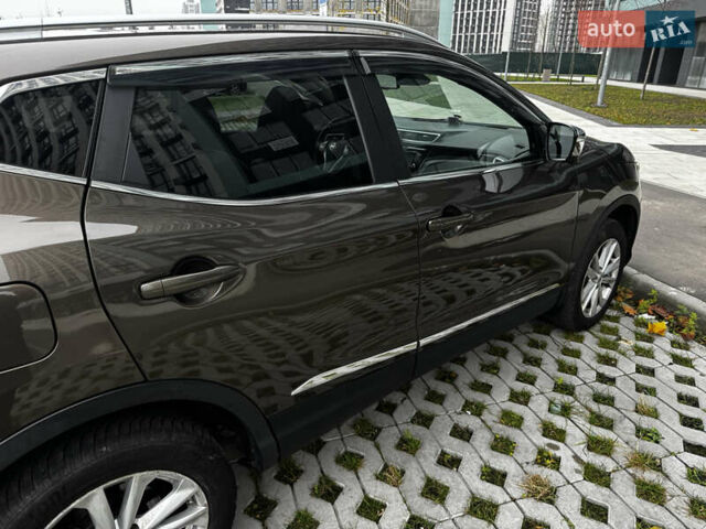 Коричневий Ніссан Кашкай, об'ємом двигуна 2 л та пробігом 125 тис. км за 14500 $, фото 3 на Automoto.ua