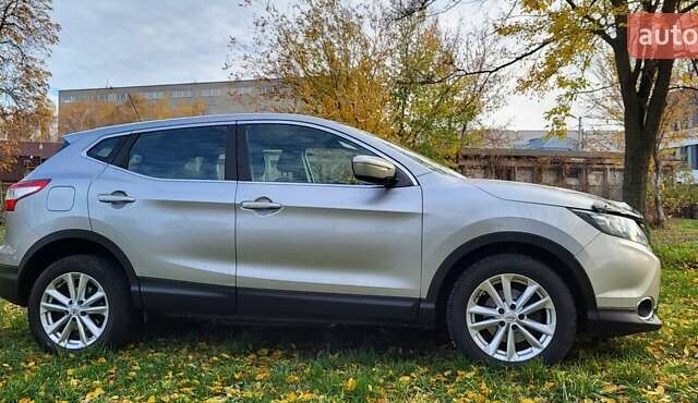 Коричневий Ніссан Кашкай, об'ємом двигуна 1.6 л та пробігом 200 тис. км за 12000 $, фото 3 на Automoto.ua