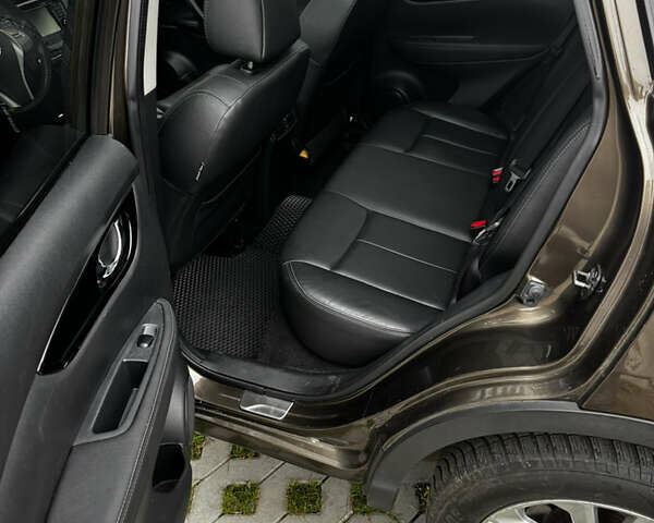 Коричневий Ніссан Кашкай, об'ємом двигуна 2 л та пробігом 125 тис. км за 14500 $, фото 5 на Automoto.ua