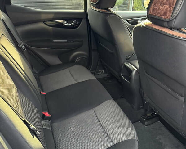 Коричневый Ниссан Кашкай, объемом двигателя 1.6 л и пробегом 200 тыс. км за 15500 $, фото 9 на Automoto.ua