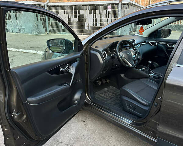 Коричневий Ніссан Кашкай, об'ємом двигуна 1.5 л та пробігом 125 тис. км за 15950 $, фото 11 на Automoto.ua