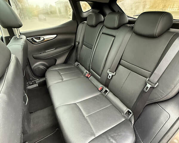 Коричневий Ніссан Кашкай, об'ємом двигуна 1.6 л та пробігом 157 тис. км за 16500 $, фото 46 на Automoto.ua