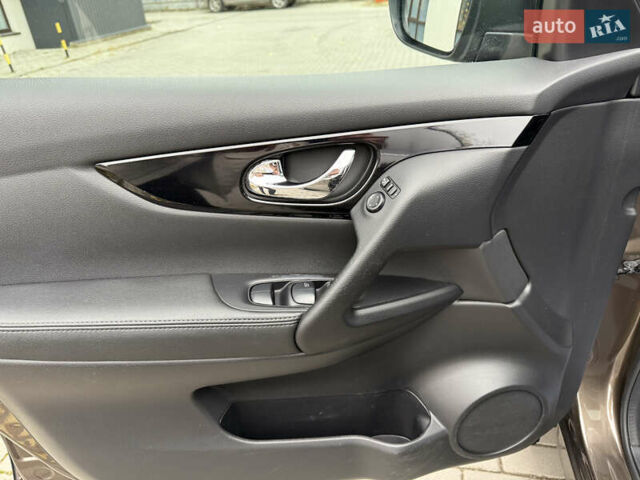 Коричневий Ніссан Кашкай, об'ємом двигуна 1.6 л та пробігом 157 тис. км за 16500 $, фото 49 на Automoto.ua