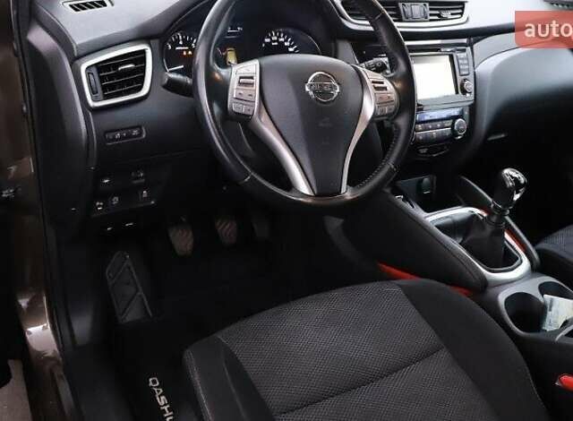 Коричневый Ниссан Кашкай, объемом двигателя 1.2 л и пробегом 95 тыс. км за 12291 $, фото 6 на Automoto.ua