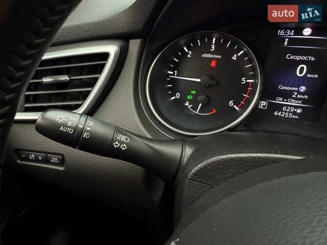 Ниссан Кашкай 2017 в Киеве на Automoto.ua Коричневый Ниссан Кашкай, объемом двигателя 1.6 л и пробегом 45 тыс. км за 21990 $, фото 18 на Automoto.ua