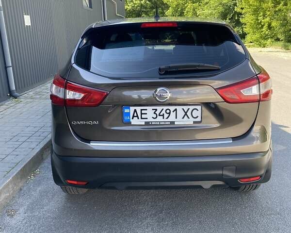 Коричневий Ніссан Кашкай, об'ємом двигуна 1.2 л та пробігом 68 тис. км за 15000 $, фото 3 на Automoto.ua