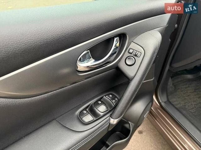 Ниссан Кашкай 2017 в Киеве на Automoto.ua Коричневый Ниссан Кашкай, объемом двигателя 1.6 л и пробегом 45 тыс. км за 21990 $, фото 15 на Automoto.ua