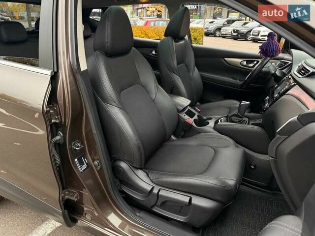 Ниссан Кашкай 2017 в Киеве на Automoto.ua Коричневый Ниссан Кашкай, объемом двигателя 1.6 л и пробегом 45 тыс. км за 21990 $, фото 12 на Automoto.ua