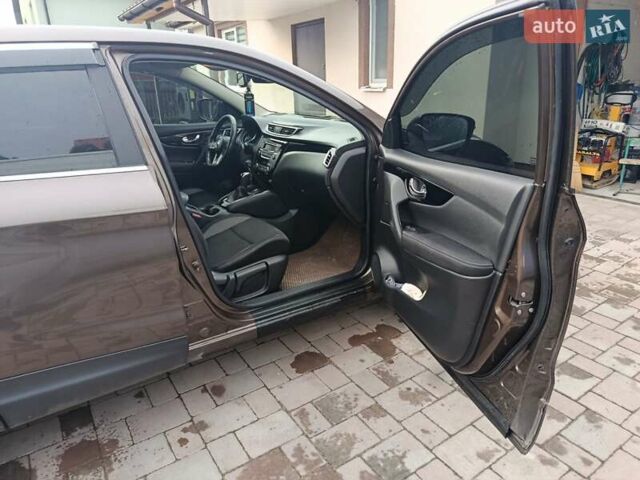 Коричневий Ніссан Кашкай, об'ємом двигуна 1.6 л та пробігом 256 тис. км за 17500 $, фото 5 на Automoto.ua
