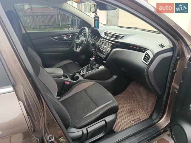 Коричневий Ніссан Кашкай, об'ємом двигуна 1.6 л та пробігом 256 тис. км за 17500 $, фото 6 на Automoto.ua