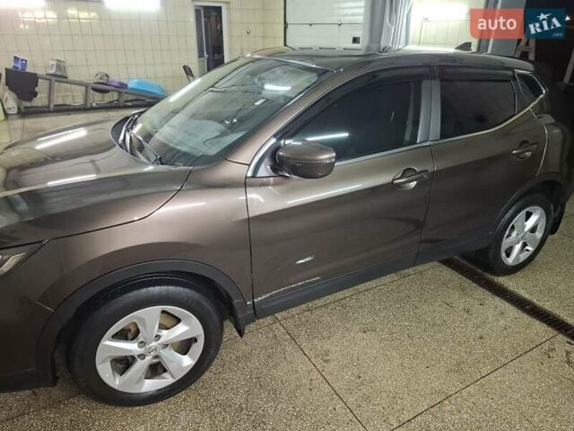 Коричневый Ниссан Кашкай, объемом двигателя 1.2 л и пробегом 48 тыс. км за 15000 $, фото 3 на Automoto.ua