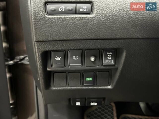 Коричневый Ниссан Кашкай, объемом двигателя 2 л и пробегом 32 тыс. км за 21200 $, фото 23 на Automoto.ua