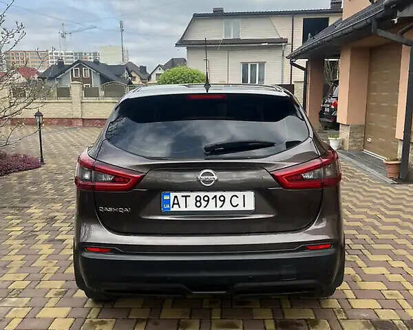 Коричневый Ниссан Кашкай, объемом двигателя 1.2 л и пробегом 86 тыс. км за 15200 $, фото 1 на Automoto.ua