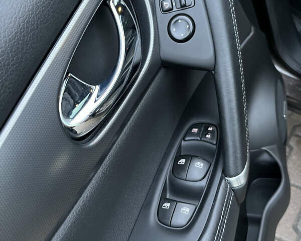 Коричневый Ниссан Кашкай, объемом двигателя 1.6 л и пробегом 138 тыс. км за 21900 $, фото 12 на Automoto.ua