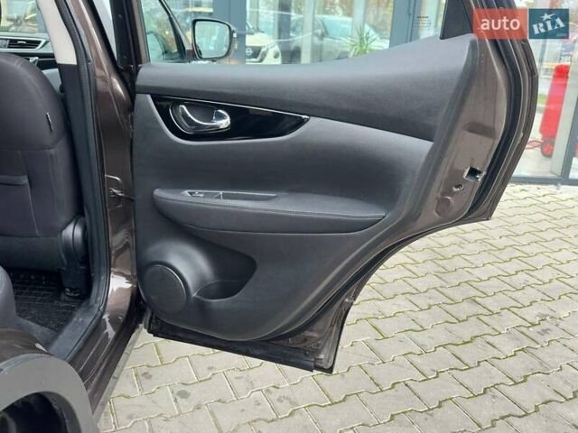 Коричневый Ниссан Кашкай, объемом двигателя 1.6 л и пробегом 55 тыс. км за 20200 $, фото 14 на Automoto.ua