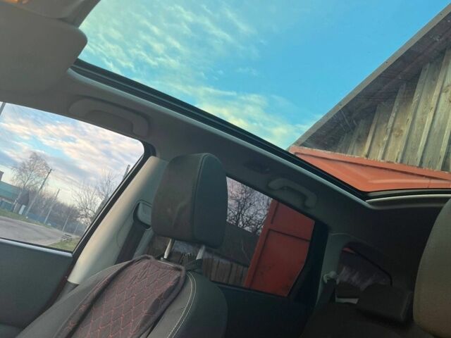 Красный Ниссан Кашкай, объемом двигателя 1.5 л и пробегом 250 тыс. км за 11700 $, фото 5 на Automoto.ua