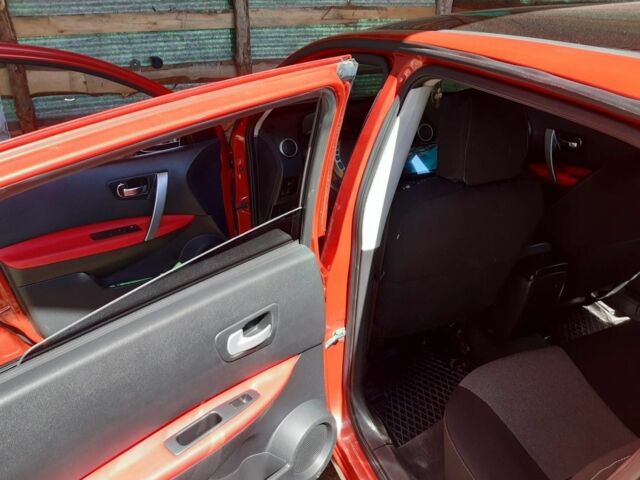 Червоний Ніссан Кашкай, об'ємом двигуна 1.5 л та пробігом 288 тис. км за 8000 $, фото 8 на Automoto.ua