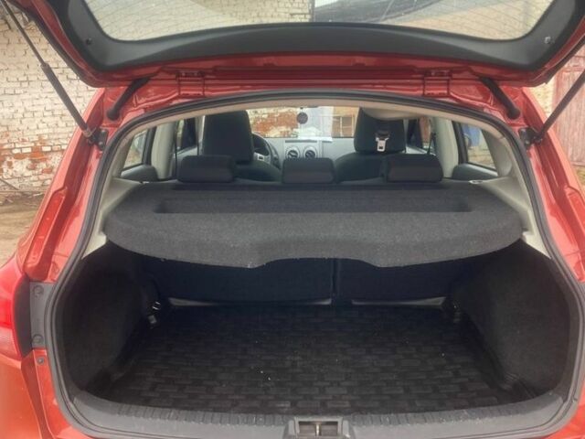 Красный Ниссан Кашкай, объемом двигателя 1.5 л и пробегом 230 тыс. км за 4499 $, фото 6 на Automoto.ua