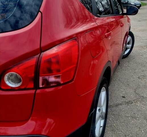 Красный Ниссан Кашкай, объемом двигателя 2 л и пробегом 183 тыс. км за 7500 $, фото 7 на Automoto.ua