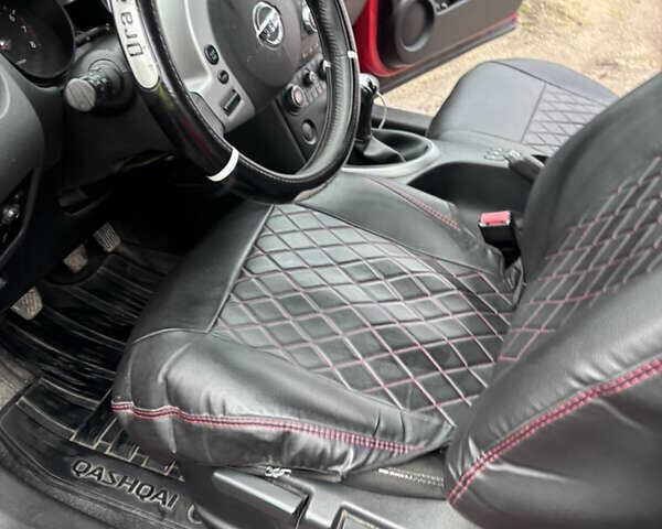 Красный Ниссан Кашкай, объемом двигателя 1.6 л и пробегом 170 тыс. км за 7250 $, фото 5 на Automoto.ua