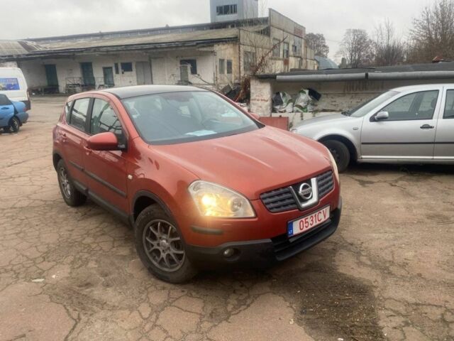 Красный Ниссан Кашкай, объемом двигателя 1.5 л и пробегом 230 тыс. км за 4499 $, фото 2 на Automoto.ua