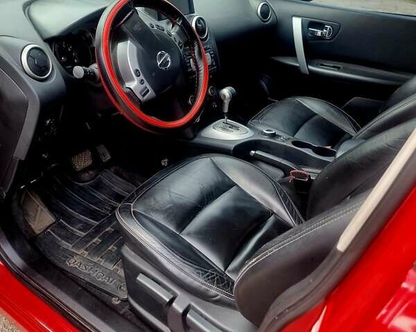 Красный Ниссан Кашкай, объемом двигателя 2 л и пробегом 183 тыс. км за 7500 $, фото 6 на Automoto.ua