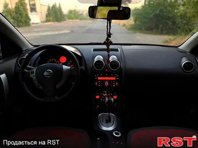 Червоний Ніссан Кашкай, об'ємом двигуна 2 л та пробігом 219 тис. км за 6950 $, фото 5 на Automoto.ua
