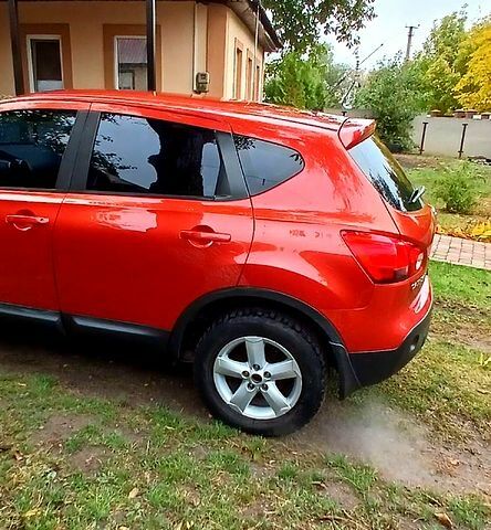 Красный Ниссан Кашкай, объемом двигателя 1.6 л и пробегом 218 тыс. км за 6600 $, фото 6 на Automoto.ua