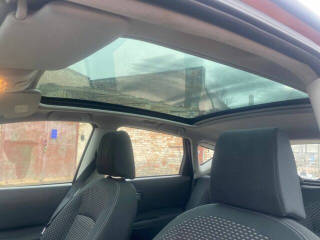 Красный Ниссан Кашкай, объемом двигателя 1.5 л и пробегом 230 тыс. км за 4499 $, фото 4 на Automoto.ua