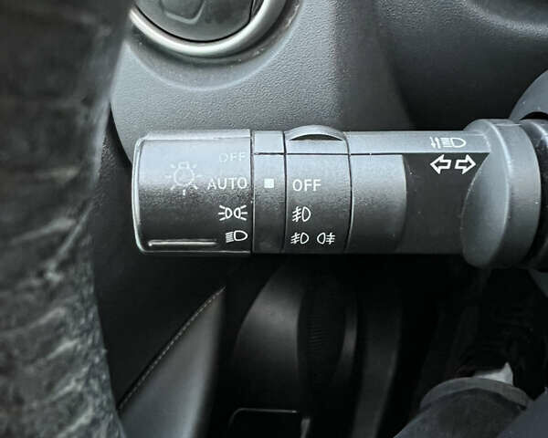 Ніссан Кашкай 2008 у Києві на Automoto.ua Червоний Ніссан Кашкай, об'ємом двигуна 2 л та пробігом 226 тис. км за 8000 $, фото 25 на Automoto.ua