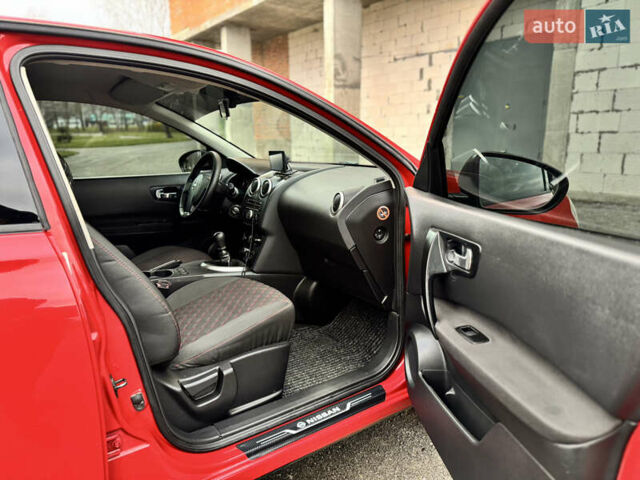 Красный Ниссан Кашкай, объемом двигателя 1.46 л и пробегом 228 тыс. км за 7400 $, фото 16 на Automoto.ua