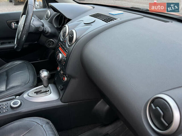 Ніссан Кашкай 2008 у Києві на Automoto.ua Червоний Ніссан Кашкай, об'ємом двигуна 2 л та пробігом 226 тис. км за 8000 $, фото 21 на Automoto.ua