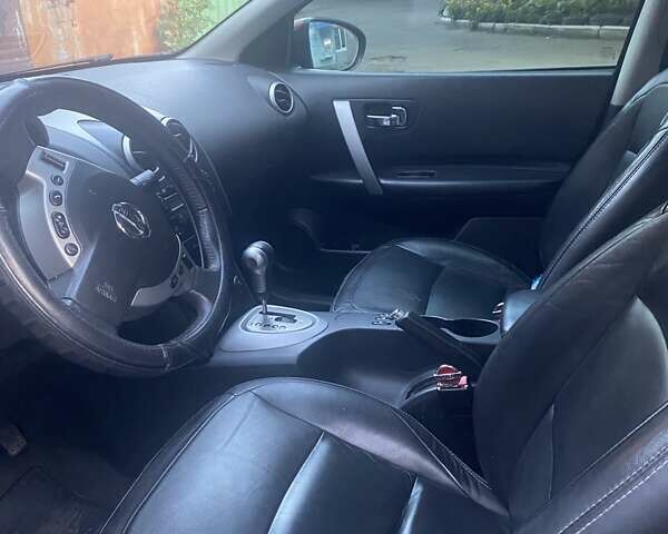 Червоний Ніссан Кашкай, об'ємом двигуна 2 л та пробігом 198 тис. км за 8300 $, фото 3 на Automoto.ua