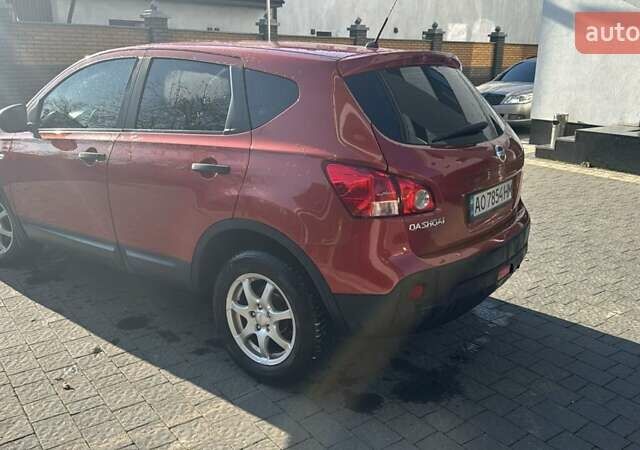 Красный Ниссан Кашкай, объемом двигателя 2 л и пробегом 136 тыс. км за 7850 $, фото 4 на Automoto.ua