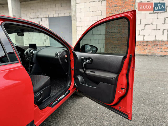 Красный Ниссан Кашкай, объемом двигателя 1.46 л и пробегом 228 тыс. км за 7400 $, фото 15 на Automoto.ua