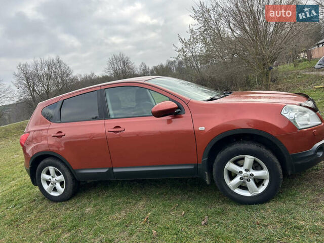 Красный Ниссан Кашкай, объемом двигателя 2 л и пробегом 250 тыс. км за 7300 $, фото 1 на Automoto.ua