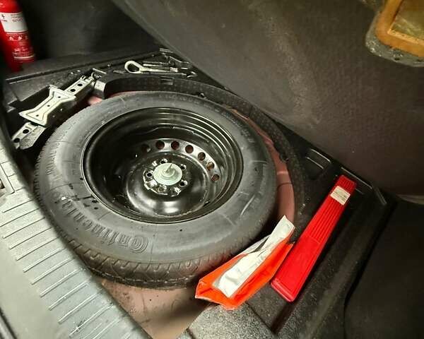 Красный Ниссан Кашкай, объемом двигателя 2 л и пробегом 300 тыс. км за 7500 $, фото 30 на Automoto.ua