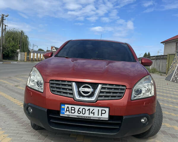 Красный Ниссан Кашкай, объемом двигателя 1.6 л и пробегом 218 тыс. км за 8800 $, фото 1 на Automoto.ua