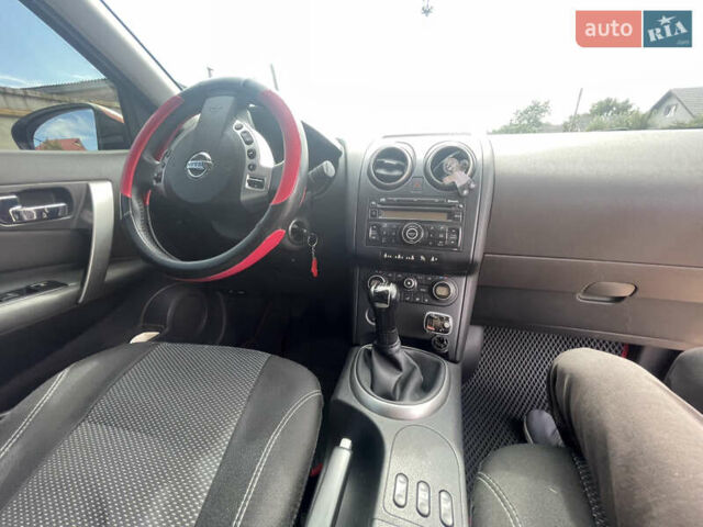 Красный Ниссан Кашкай, объемом двигателя 1.6 л и пробегом 218 тыс. км за 8800 $, фото 11 на Automoto.ua