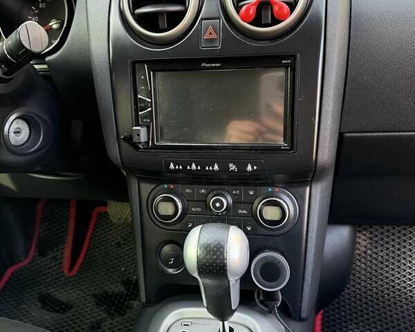 Ніссан Кашкай 2008 у Новомосковске на Automoto.ua Червоний Ніссан Кашкай, об'ємом двигуна 2 л та пробігом 171 тис. км за 7500 $, фото 12 на Automoto.ua