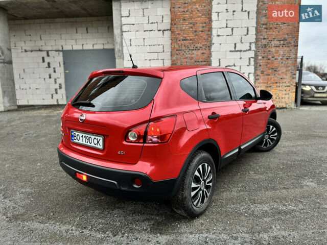 Красный Ниссан Кашкай, объемом двигателя 1.46 л и пробегом 228 тыс. км за 7400 $, фото 2 на Automoto.ua