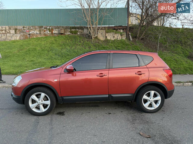 Красный Ниссан Кашкай, объемом двигателя 2 л и пробегом 235 тыс. км за 9900 $, фото 4 на Automoto.ua