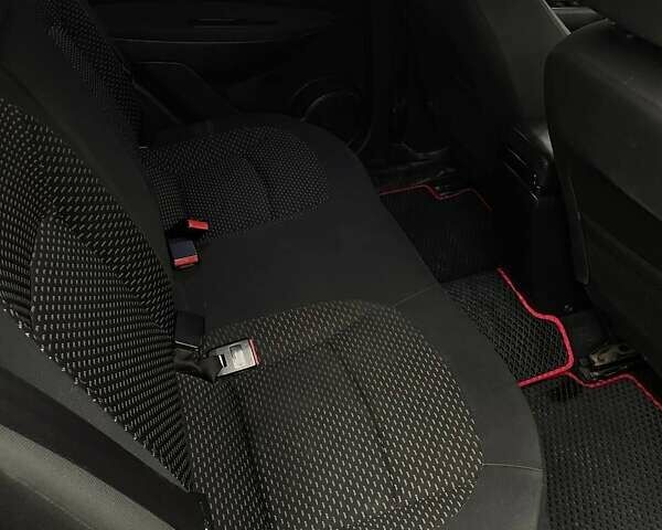 Красный Ниссан Кашкай, объемом двигателя 1.46 л и пробегом 265 тыс. км за 7700 $, фото 10 на Automoto.ua