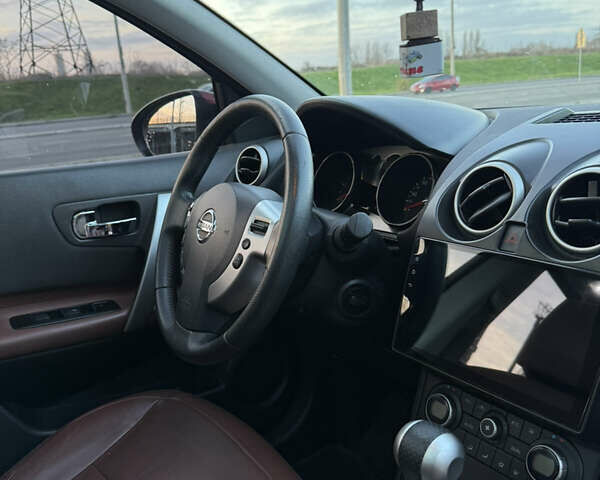 Красный Ниссан Кашкай, объемом двигателя 2 л и пробегом 235 тыс. км за 9900 $, фото 9 на Automoto.ua