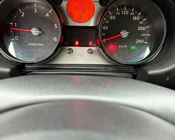 Красный Ниссан Кашкай, объемом двигателя 2 л и пробегом 300 тыс. км за 7500 $, фото 12 на Automoto.ua