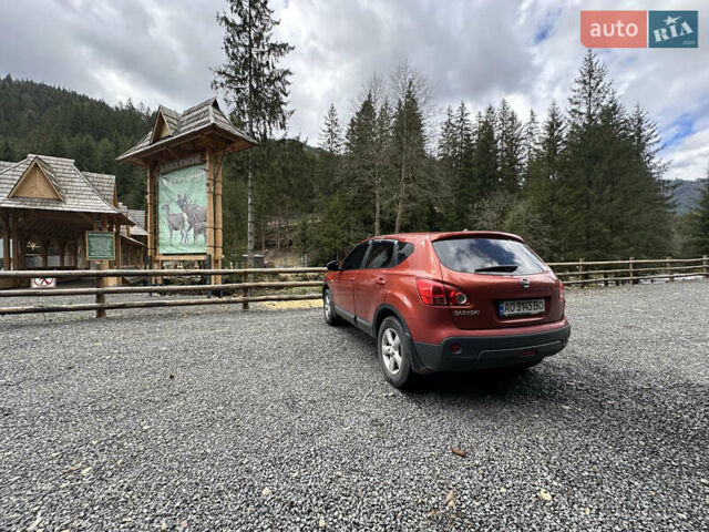 Красный Ниссан Кашкай, объемом двигателя 1.6 л и пробегом 305 тыс. км за 6500 $, фото 3 на Automoto.ua