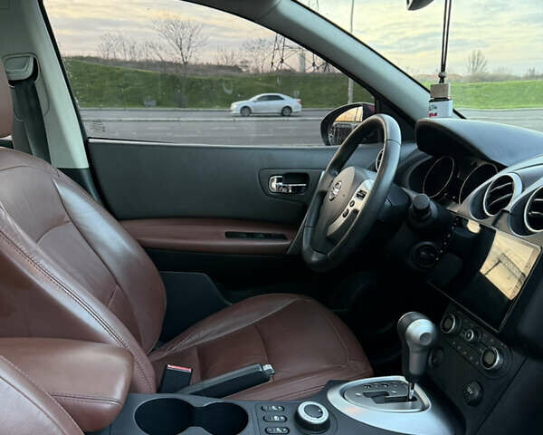 Красный Ниссан Кашкай, объемом двигателя 2 л и пробегом 235 тыс. км за 9900 $, фото 10 на Automoto.ua