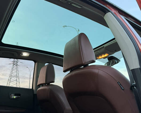 Красный Ниссан Кашкай, объемом двигателя 2 л и пробегом 235 тыс. км за 9900 $, фото 15 на Automoto.ua