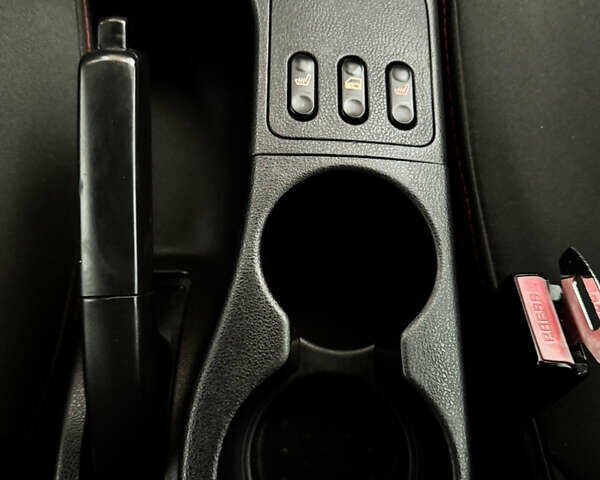 Красный Ниссан Кашкай, объемом двигателя 1.46 л и пробегом 228 тыс. км за 7400 $, фото 31 на Automoto.ua